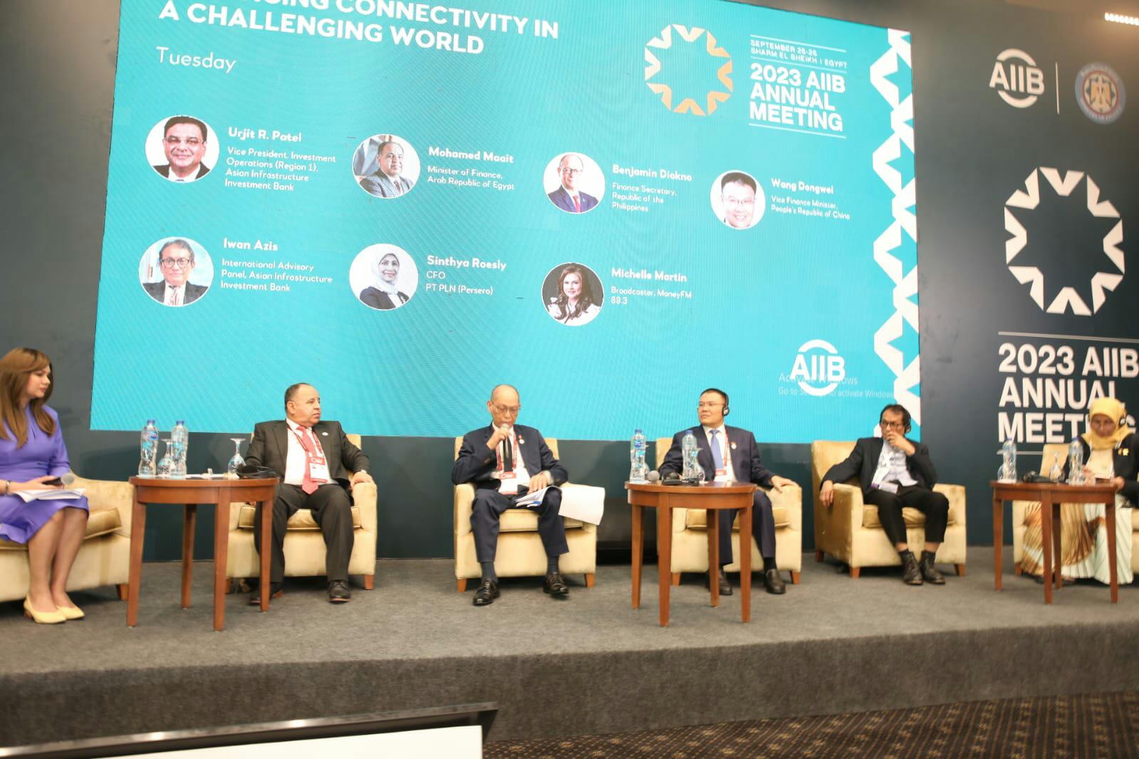 معيط: ناقشنا خلال اجتماعات البنك الآسيوى للاستثمار  اليوم  محفزات القطاع الخاص