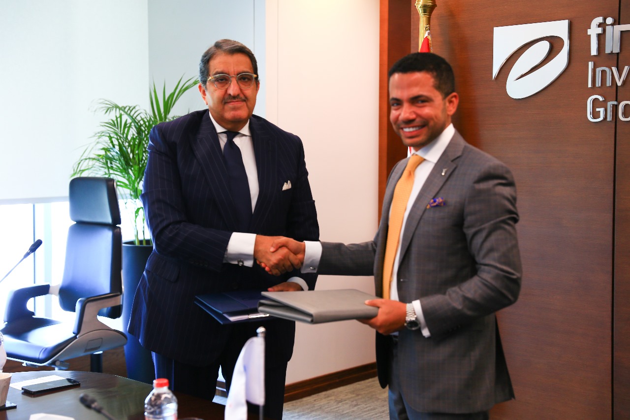 “إي كاردز” و”نتورك إنترناشيونال”  توقعان اتفاقية تعاون للتوسع الإقليمي في خدمات البطاقات المصرفية