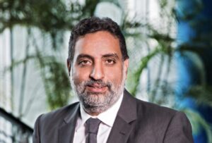 شراكة بين راية للإلكترونيات ومنصة “جيفتولجر” للهدايا التشاركية