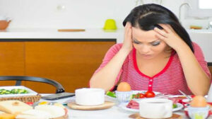 أطعمة قد تتسبب في إصابتك بـ”الصداع النصفي”.. تعرف عليها