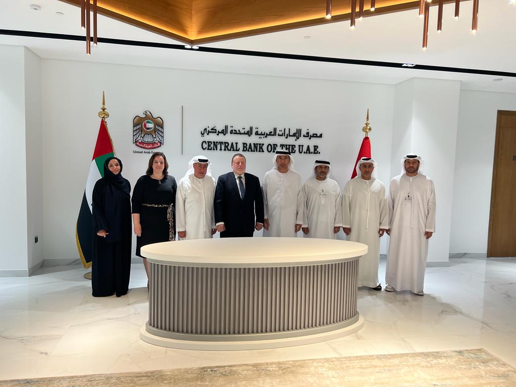 المركزي المصري ومصرف الإمارات المركزي يوقعان اتفاقية لمبادلة العملة