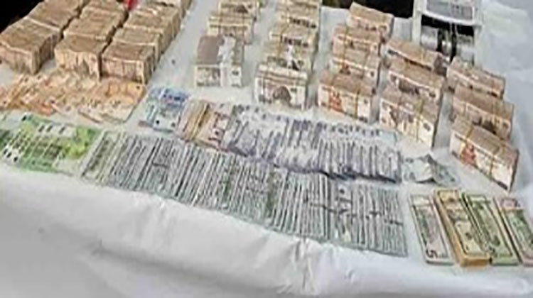 الإتجار غير المشروع بالنقد الأجنبى