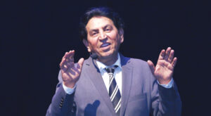 “صاحب القصائد اللي ما بتموت”.. نجوم الفن ينعون الشاعر كريم العراقي