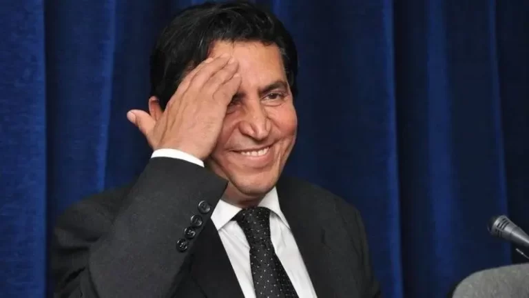 الشاعر كريم العراقي