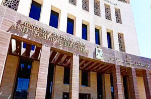 استعدادات مكثفة لعقد امتحانات الفصل الدراسي الأول بالمدارس