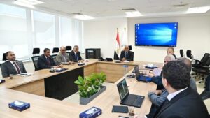 وزير الري يتابع تقييم المنشآت المائية والكبارى الواقعة على الترع والمصارف