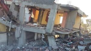 مصرع فتاة جراء انهيار عقار في العمرانية