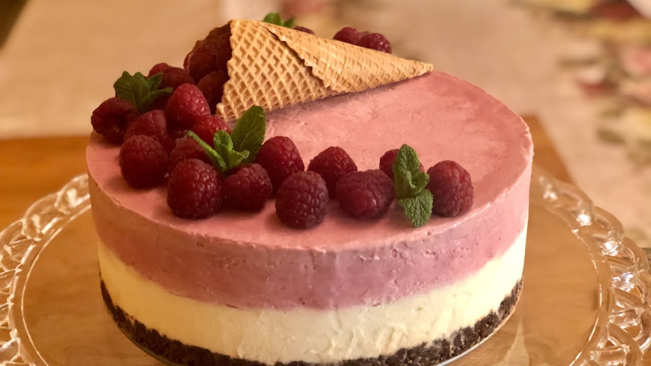 كيكة الآيس كريم بالكرز على الطريقة المطبخ الأمريكي