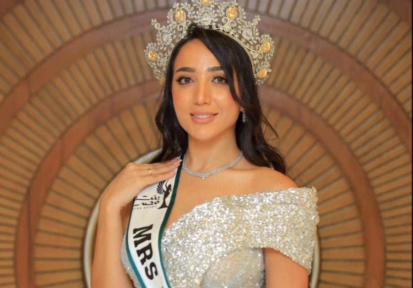 بالفيديو..ملكة جمال مصر رفضت ارتداء المايوه وتعرضت للتنمر