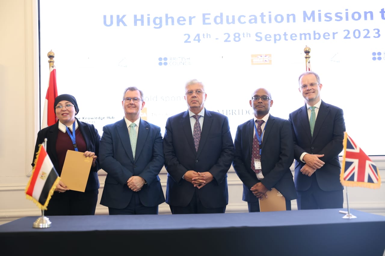 وزير التعليم العالى يشهد توقيع مذكرة تفاهم مع جامعة إسكس البريطانية لتعزيز التعاون الأكاديمى بينهم
