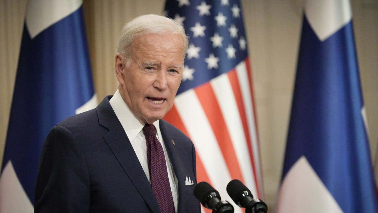 بايدن: نتمنى من الكونجرس مواصلة دعم أوكرانيا