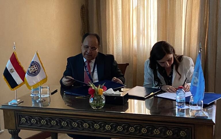 وزير المالية يوقع مذكرة تفاهم