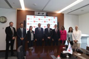 “إي كاردز” و”البنك العربي” يُوقّعان مذكرة تعاون استراتيجية لتطوير الأعمال