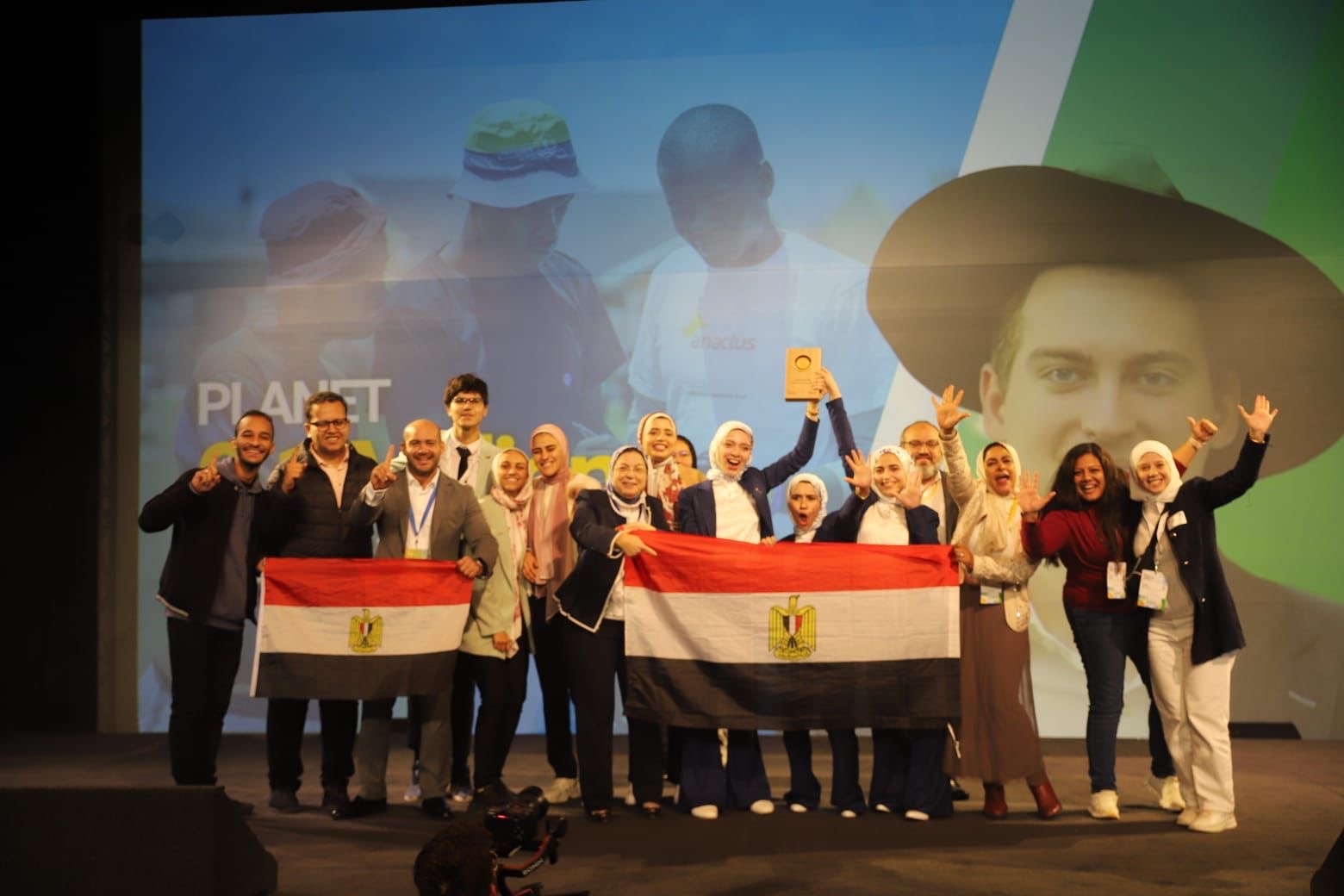 برعاية اورنج مصر.. جامعة كفر الشيخ تفوز بكأس العالم “ايناكتس 2023”