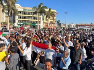 عقب صلاة الجمعة.. المصريون يدعمون فلسطين بالميادين والمساجد