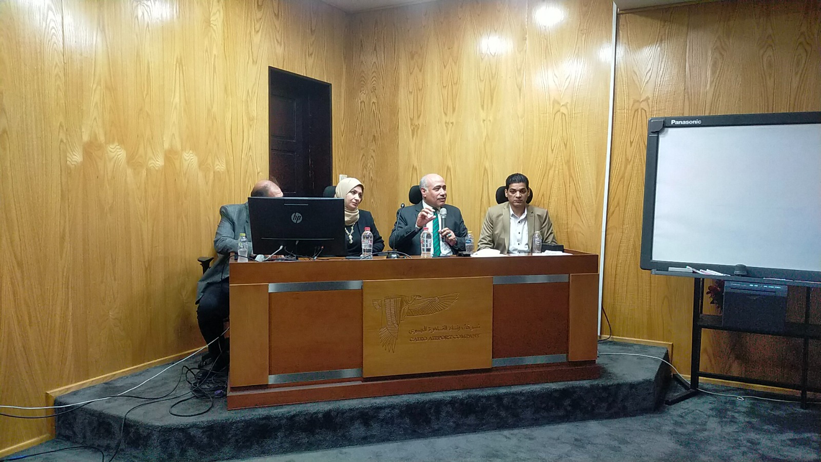 ” التوعية بكيفية التعامل مع الأوبئة والامراض الموسمية ” في ندوة بشركة ميناء القاهرة الجوى