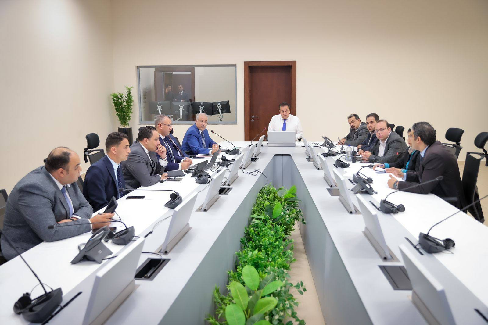 وزير الصحة يرفع درجة الاستعداد بالمستشفيات بسبب الأزمة في قطاع غزة