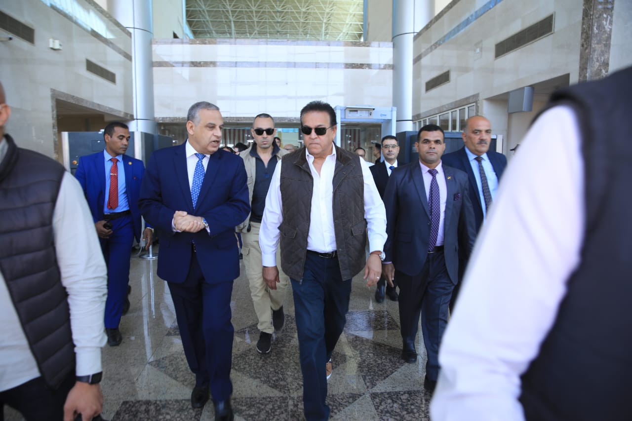 وزير الصحة يزور سوهاج لتفقد مستشفيات المحافظة