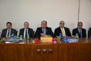 جامعة حلوان تسدد مديونيتها وتكرم  عاملينها