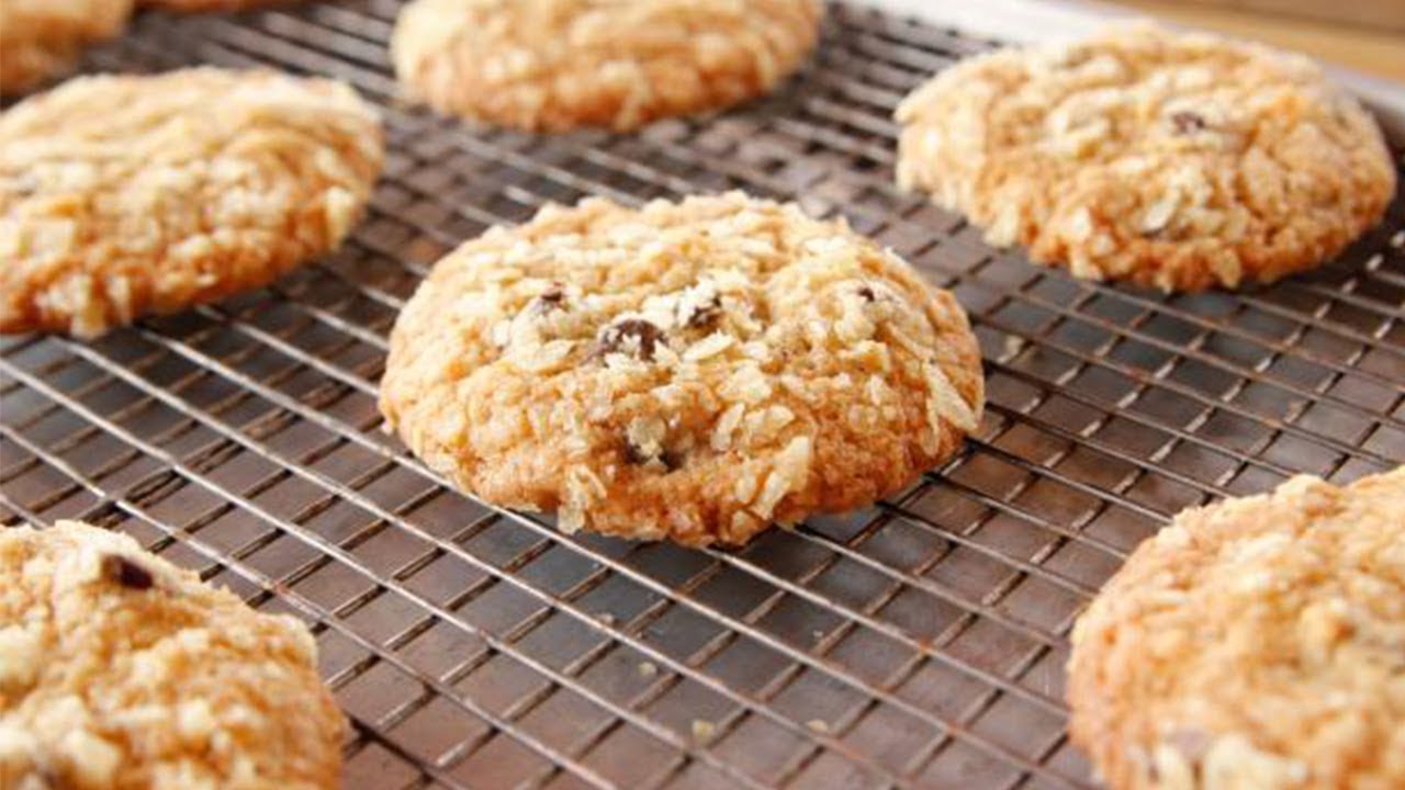 البسكويت اللوز والشوكولاتة على الطريقة الإيطالية الشهيرة