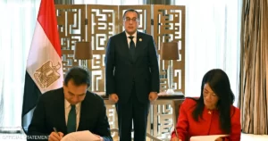 مبادلة الديون “تنفس صناعى” لأزمة العملة