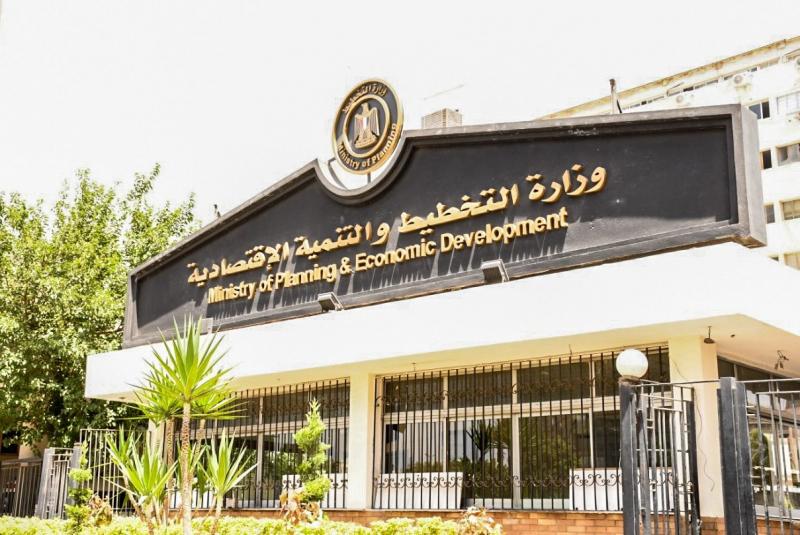 وزارة التخطيط: تحسن معدلات إكمال الدراسة للإناث في مصر و المرأة نصف المجتمع