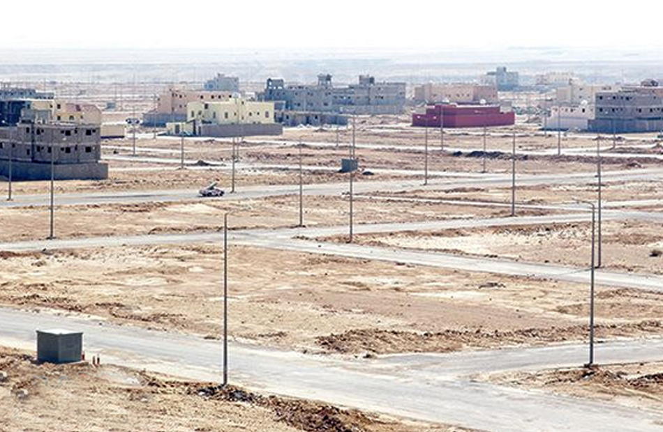 بدء تسليم قطع أراضي الإسكان المتوسط بمدينة قنا الجديدة