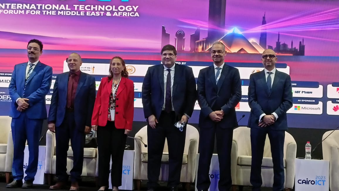 تأثير التقنيات الحديثة على خريطة سوق العمل والتوظيف بإحدى جلسات CairoICT”23