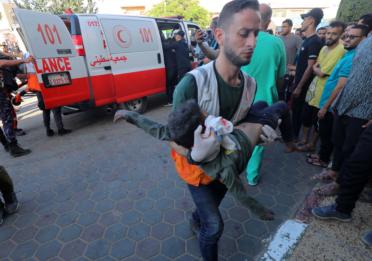 غزة على “شفا كارثة”.. انتشار الأمراض ينذر بـ”وباء خطير”