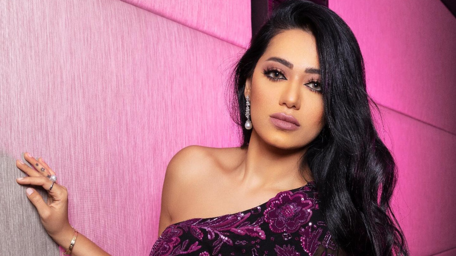 للمرة الثانية.. رحمة رياض تلغي حفلها فى العراق