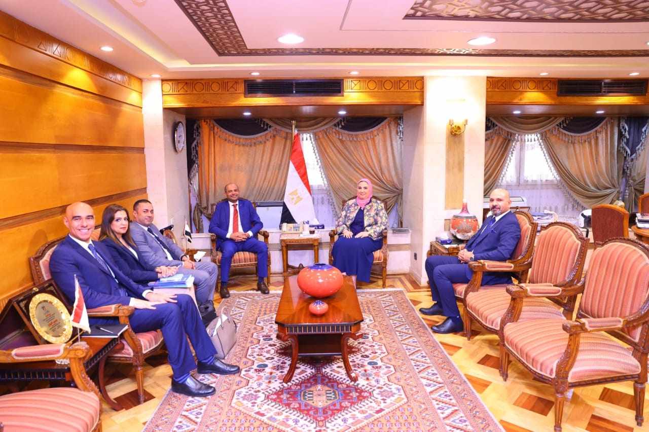 القباج ورئيس البورصة يبحثان التعاون بشأن دراسة فرص الاستثمار المجتمعي