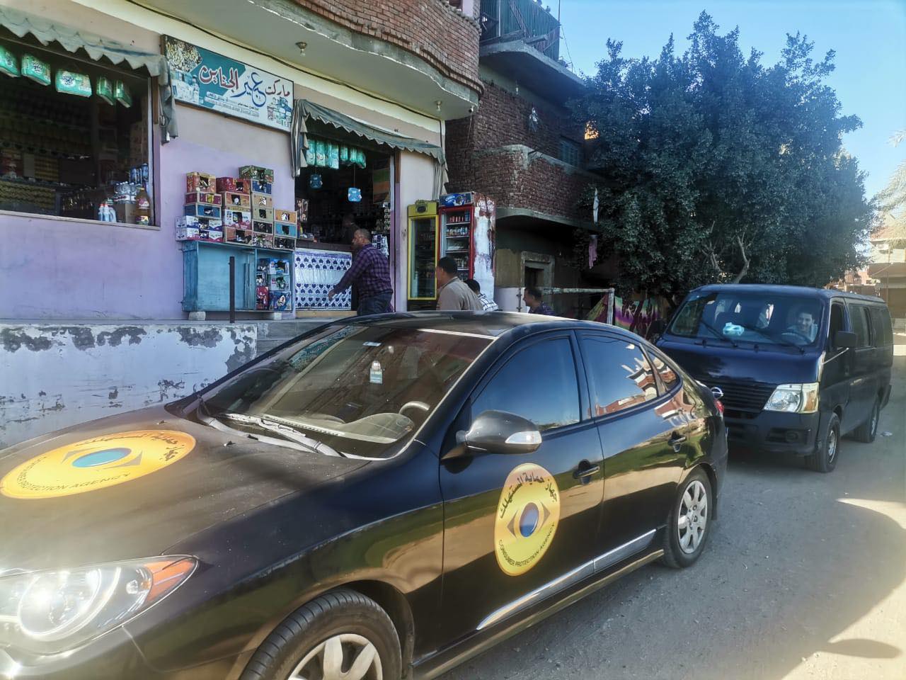 حماية المستهلك: ضبط 8 طن سكر بمنطقة الزيتون.. وإلزام السلسلة ببيعهم بسعر السوق