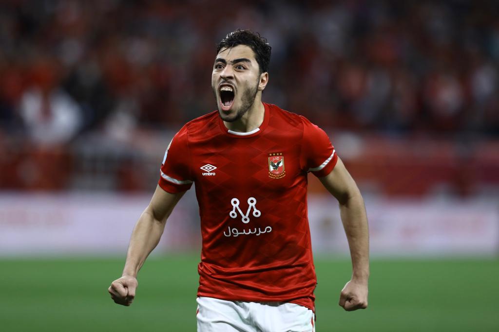 رسالة غامضة من أكرم توفيق تثير التكهنات حول مستقبله مع الأهلي