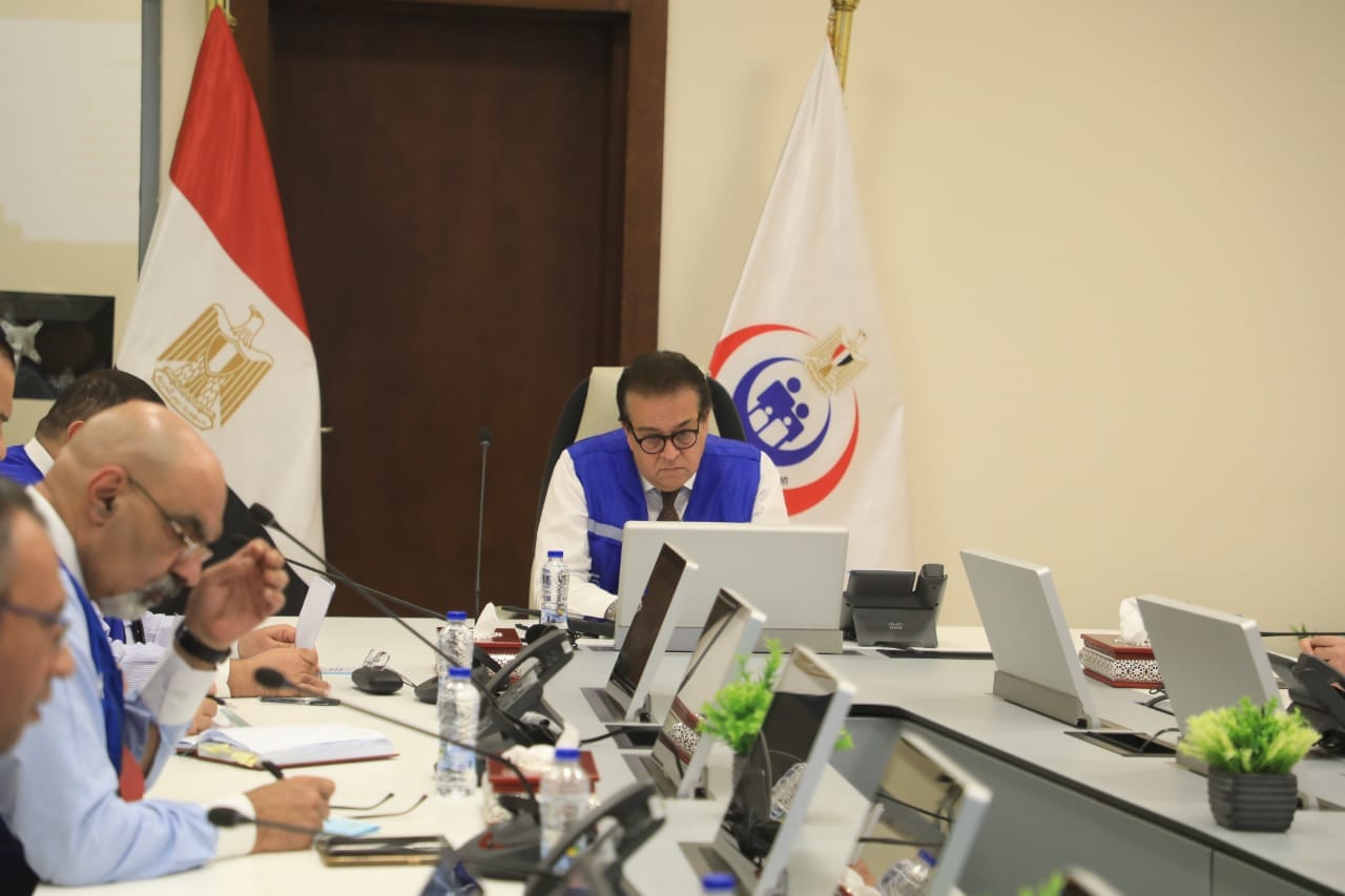 وزير الصحة يطمئن على سلامة المواطنين خلال الانتخابات الرئاسية