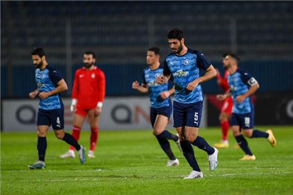 بيراميدز ومودرن فيوتشر