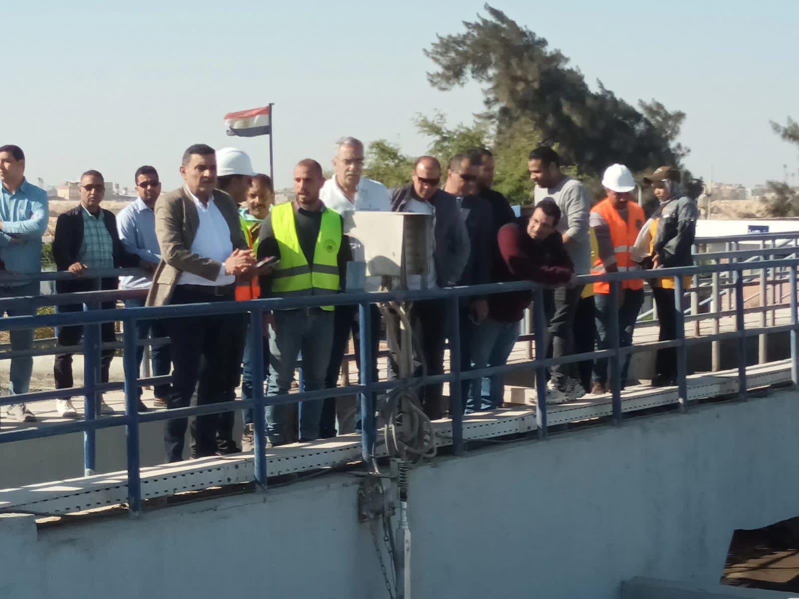 وزير الإسكان يتابع سير عمل منظومة مياه الشرب والصرف الصحي وترفيق الأراضي بمدينة بني سويف