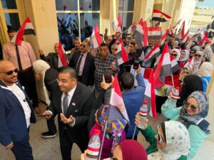 انتخابات الرئاسة.. المصريون بالخارج يعزفون سيمفونية في حب الوطن