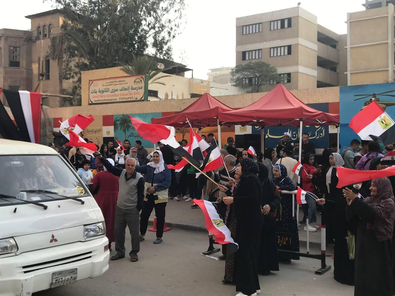 آخر أيام التصويت.. توافد الناخبين على لجان الانتخابات الرئاسية بالمحافظات