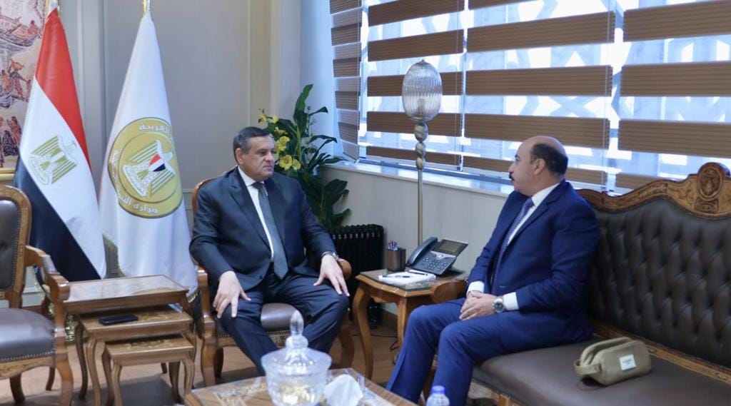 وزير التنمية يتابع تنفيذ مبادرة توفير السلع الغذائية للمواطنين بأسعار مخفضة في أسوان