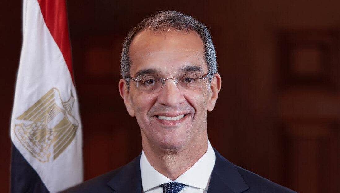 وزير الاتصالات يغادر إلى المجر لتعزيز التعاون في مجال الاتصالات وتكنولوجيا المعلومات