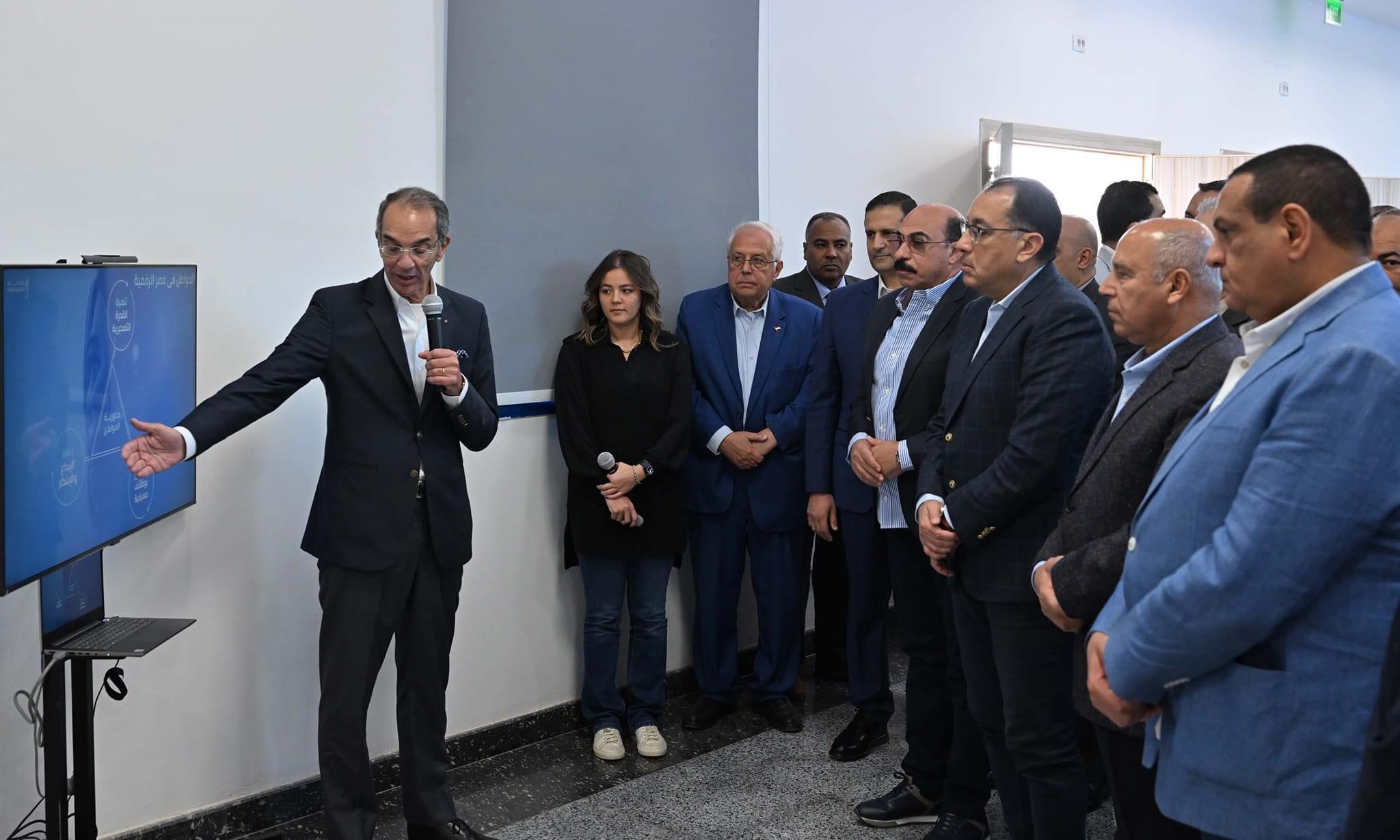 رئيس الوزراء يتفقد مركز إبداع مصر الرقمية “كريتيفا” أسوان