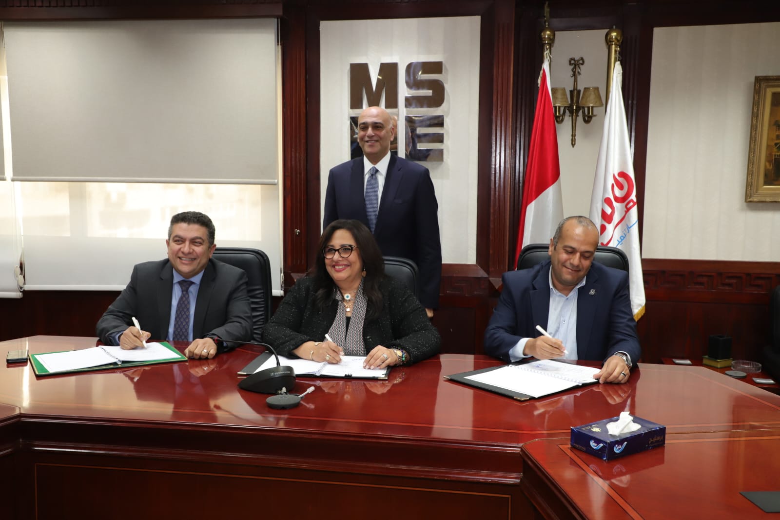 160 مليون جنيه من جهاز تنمية المشروعات لشركة أمان لتمويل المرأة والشباب