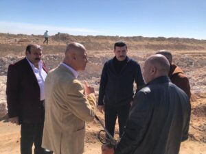 مسئولو الإسكان يتفقدون سير العمل بمشروعات الطرق والمرافق بمدينة سفنكس الجديدة