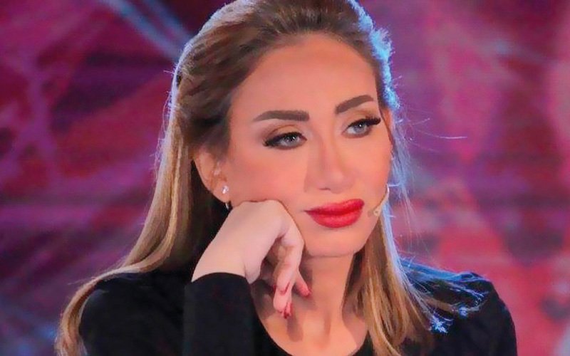 طبيب ريهام سعيد يرد عليها بصور مفاجئة قبل عمليات التجميل