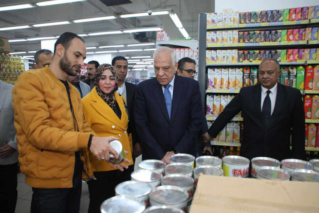 محافظة الجيزة تضع إجراءات مكثفة لضبط السوق