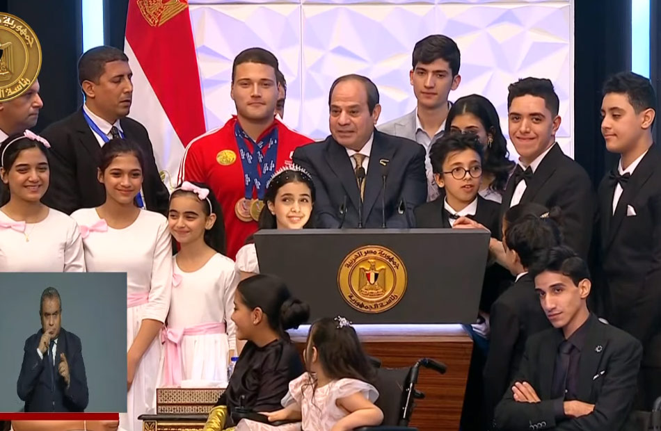 الرئيس السيسي: جزء من أموال صفقة “رأس الحكمة” وصل للبنك المركزي