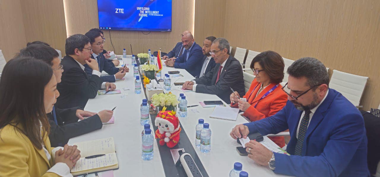 فى ختام زيارته لمدينة برشلونة.. وزير الاتصالات يعقد مباحثات مع مسئولى عدد من الشركات العالمية لجذب استثمارات جديدة في مصر