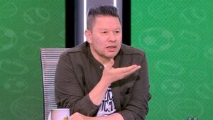 رضا عبدالعال يطالب بجلسة مصالحة بين حسام حسن ومحمد صلاح