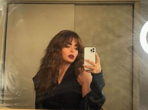  أسماء جلال تنشر صورة لها من داخل كواليس ” ولاد رزق 3″