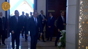 السيسي يصل مقر احتفالية قادرون باختلاف 2024